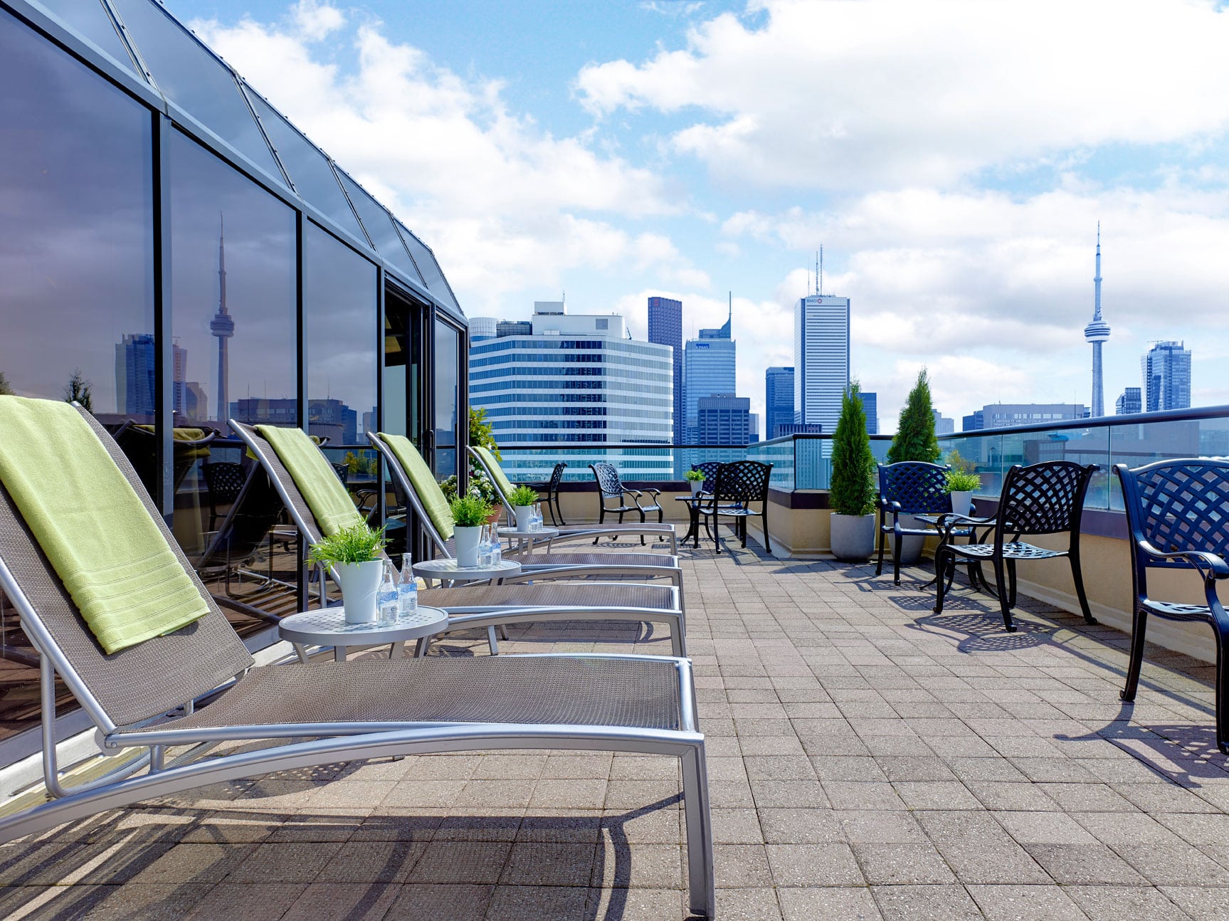 DECK 27 - SUNDECK